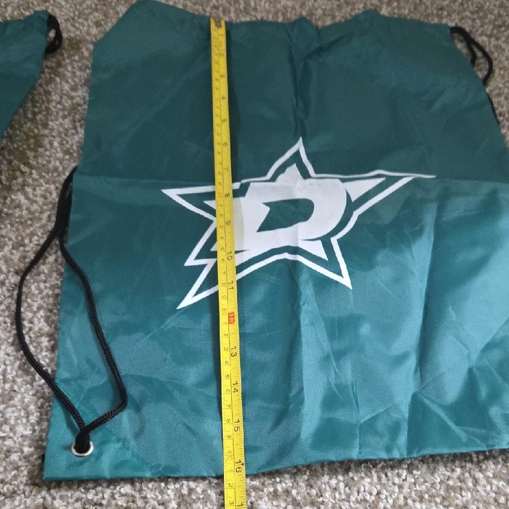 Set of 2 ~ Dallas Stars Green Drawstring Backpack